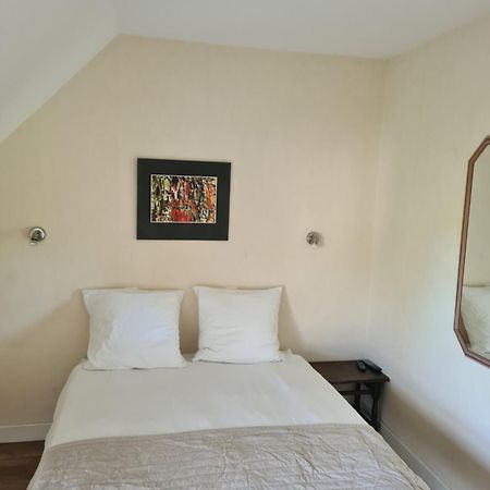 Hotel Saint Julien Aux Bois Extérieur photo