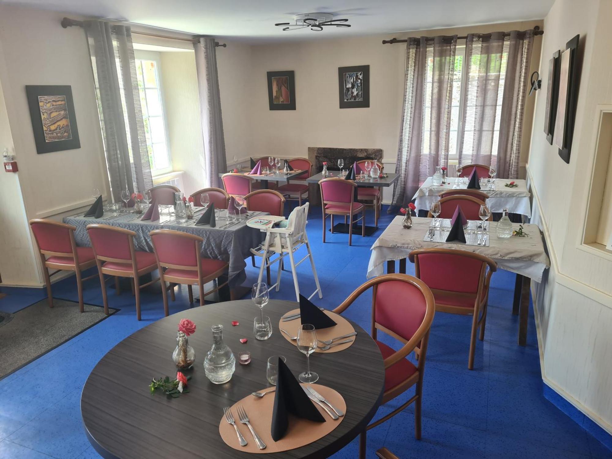 Hotel Saint Julien Aux Bois Extérieur photo