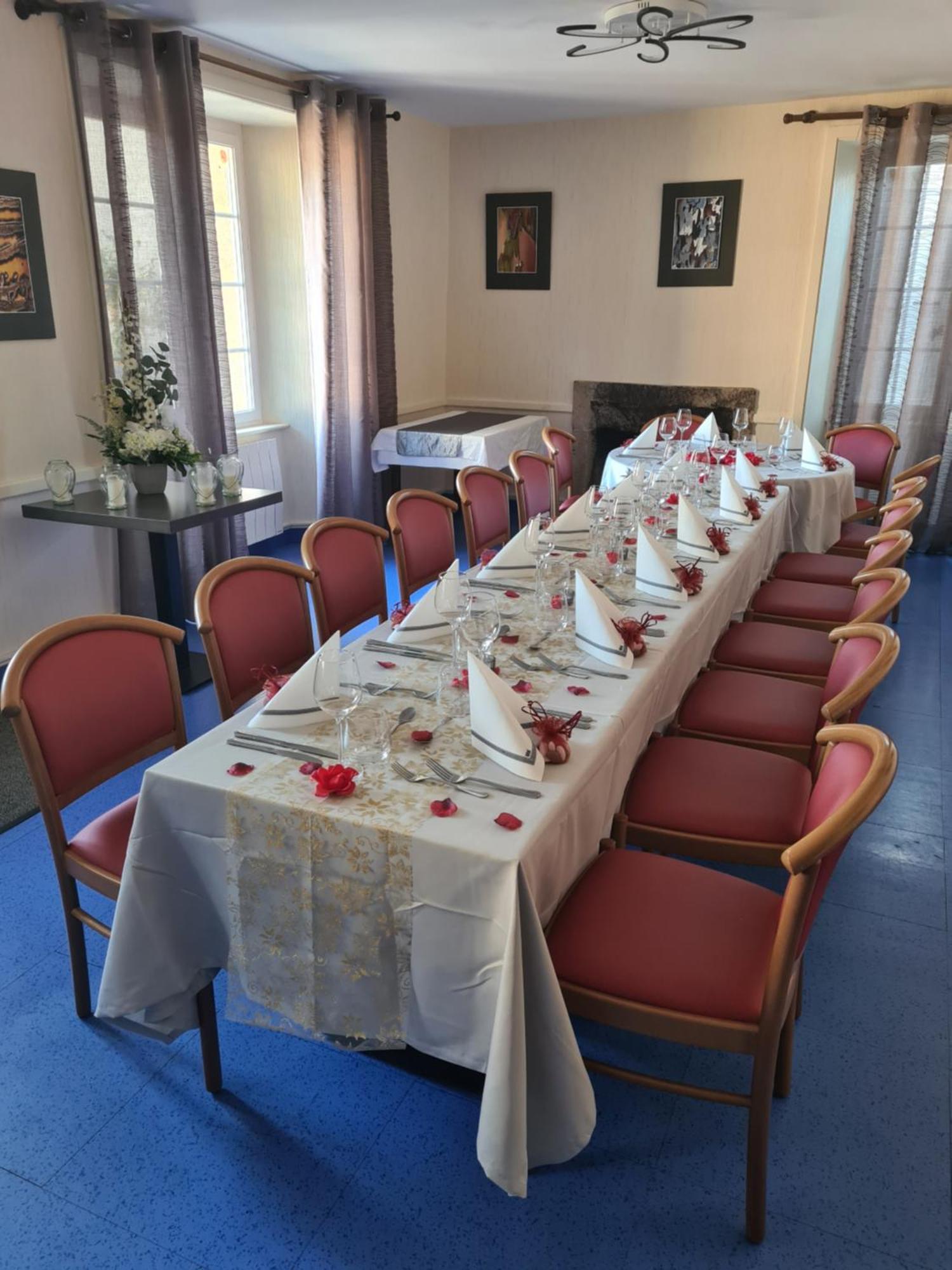 Hotel Saint Julien Aux Bois Extérieur photo